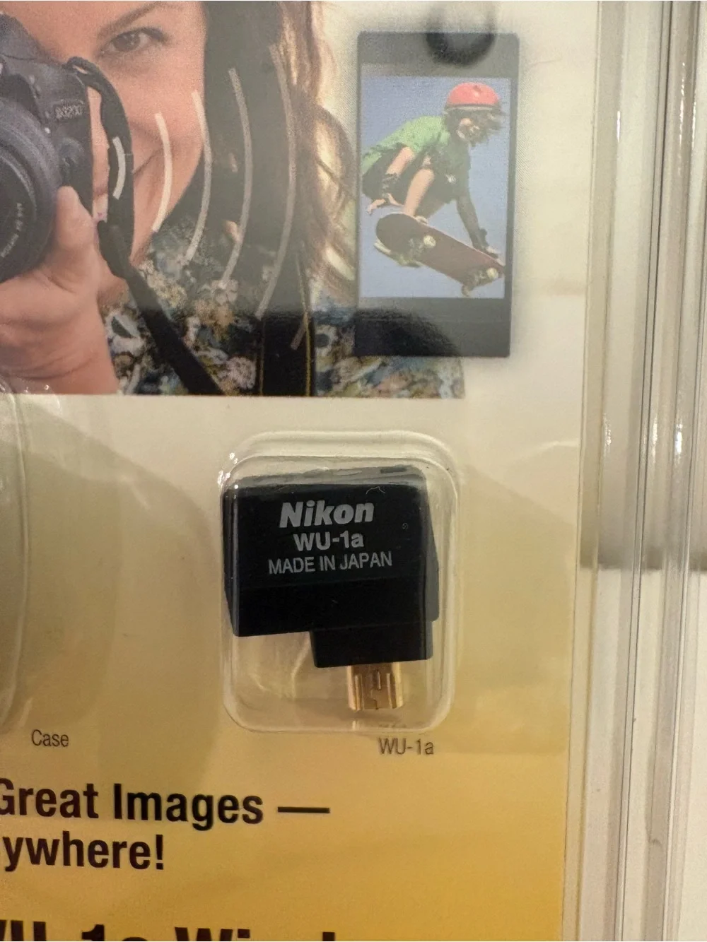 Nikon WU-1a Wireless Mobile Adapter - Black and Yellow Packaging